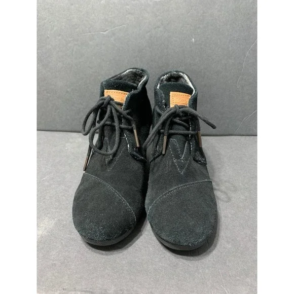 TOMS Black Suede Wedge Ankle Boots sz. 7 - Picture 7 of 8